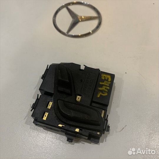 Блок упр. сидением правый Мерседес w212