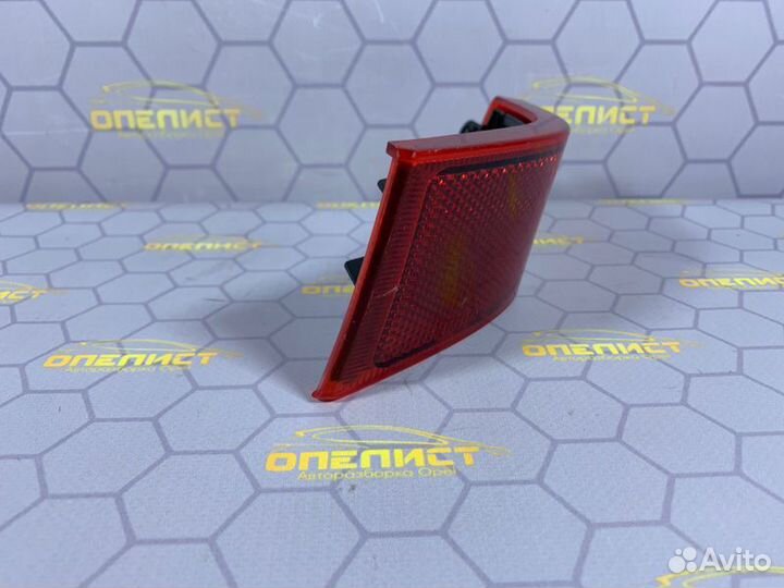 Светоотражатель задний левый Opel Omega B
