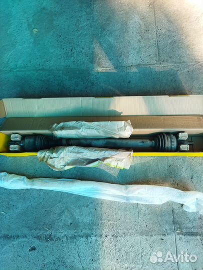 Привод правый на Калину 2 АКПП