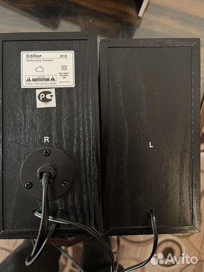 Колонки настольные компьютерные Edifier R18