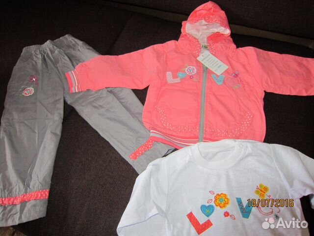 Продам новую детскую одежду и обувь