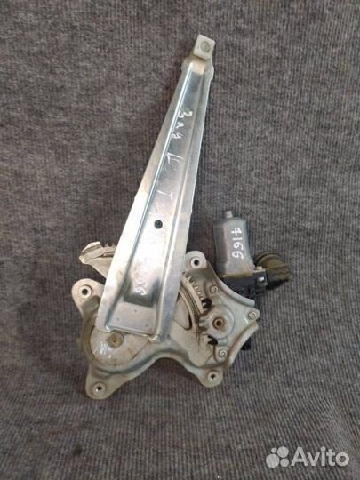 Мотор стеклоподъемника задний левый Toyota Auris