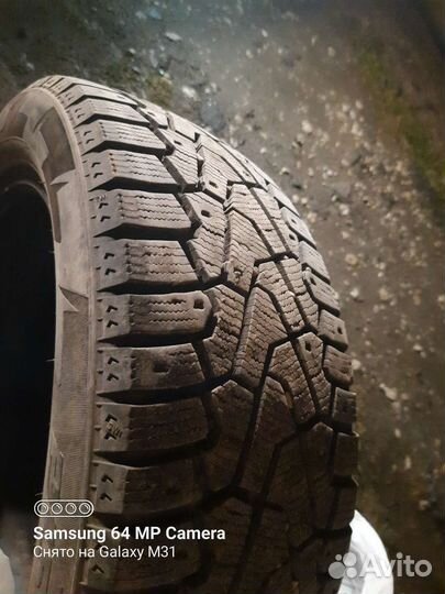 Pirelli Ice Zero 215/55 R18
