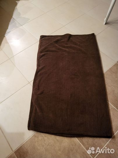 Пледы и покрывало бу