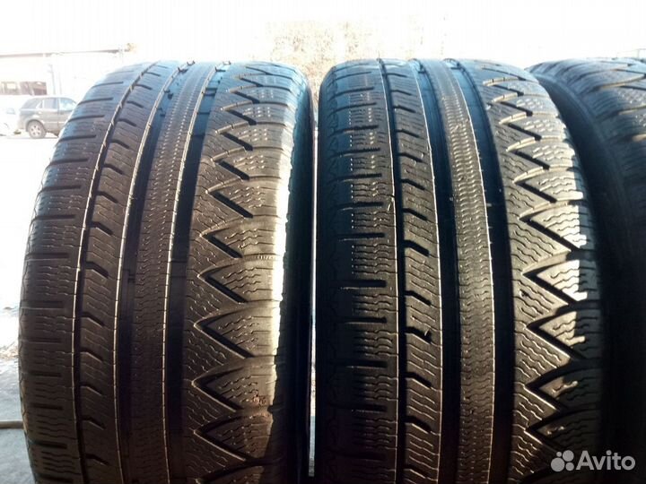 Michelin Pilot Alpin PA4 235/45 R18