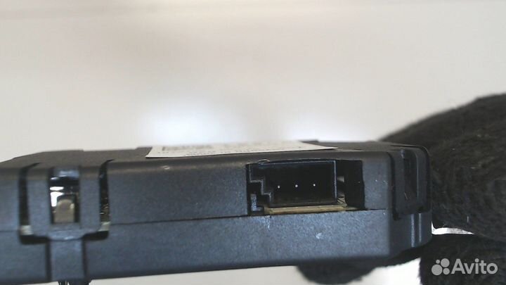 Антенна Tesla Model 3, 2019