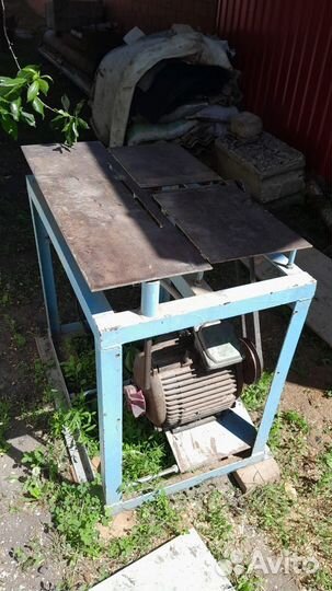 Деревообрабатывающий станок