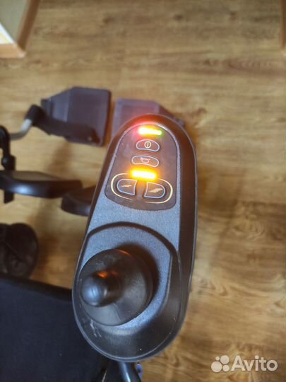 Инвалидная коляска с электроприводом