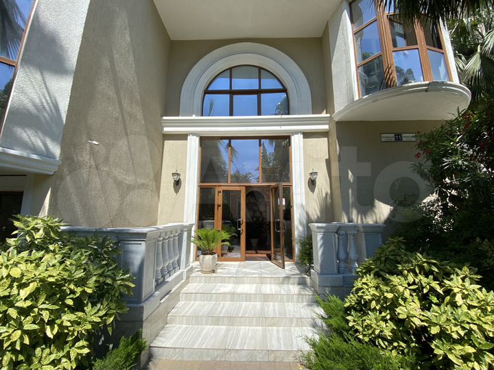 4-к. квартира, 160,1 м², 8/9 эт.