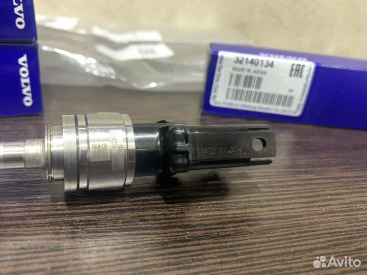 Топливная форсунка бензин drive-E Volvo 32140134