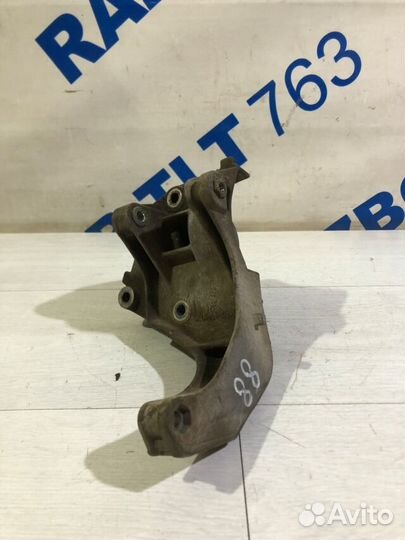 Кронштейн генератора LADA granta 1.6 мт седан