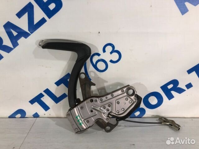 Ручник honda civic 8 4D 1.8 ат седан