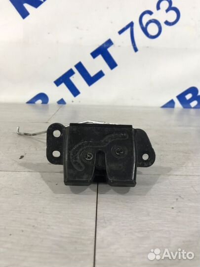 Замок крышки багажника hyundai solaris 1 1.6 мт хе