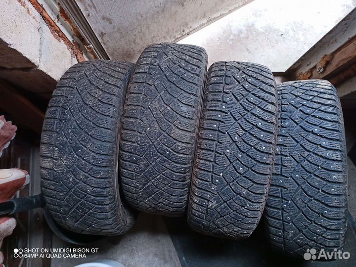 Nitto Therma Spike 205/55 R16