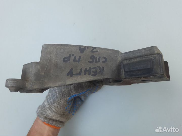 Кронштейн двигателя правый Renault Kangoo