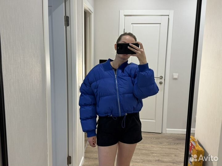 Пуховик женский укороченный, М