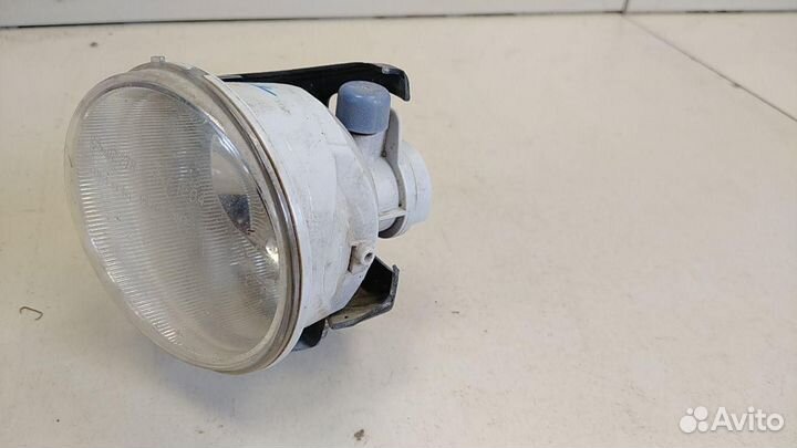 Фара противотуманная передняя левая