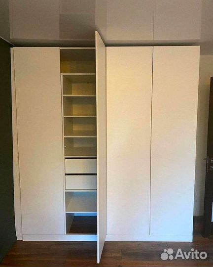 Шкаф по индивидуальному заказу в комнату