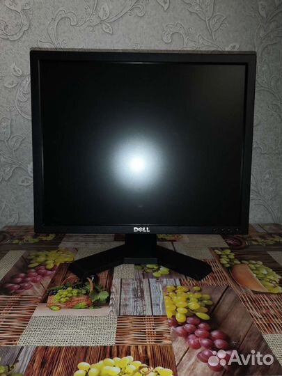 Монитор Dell