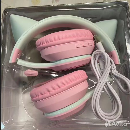 Кошачьи уши с беспроводными bluetooth наушниками