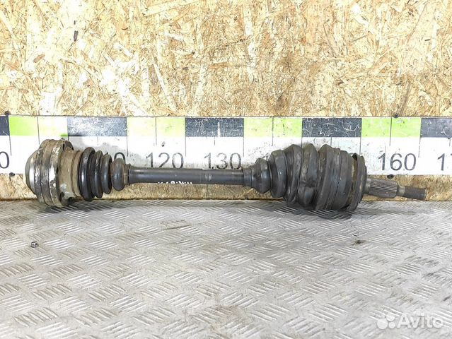 Полуось передняя левая Volkswagen Transporter T5