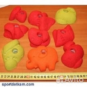 Скалодром с очень качественными камнями-зацепами