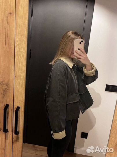 Трендовая куртка женская на весну 2025