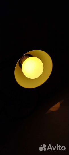 Лампа настольная