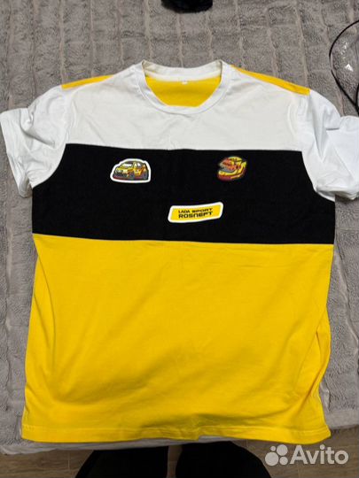 Футболка и кепка