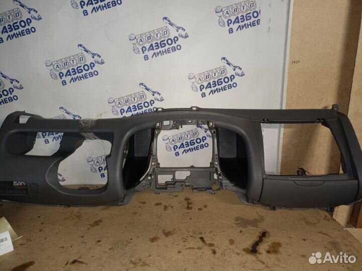 Панель приборов Toyota Vitz SCP10 1SZ 2001