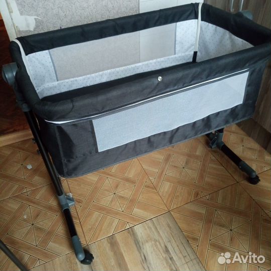 Кроватка для новорожденных