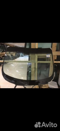 Лобовое стекло Mercedes W212