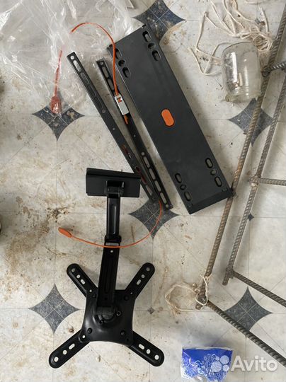 Кронштейн для телевизора поворотный,обычный