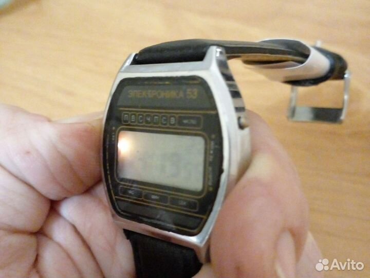 Часы СССР электроника 53