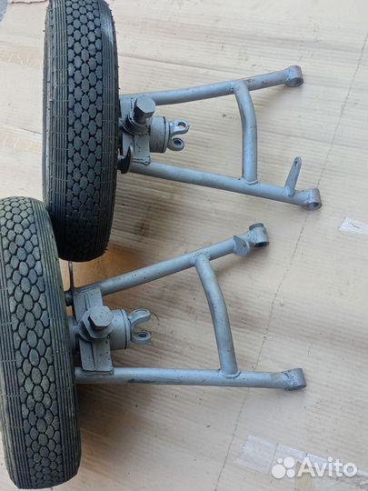 Запчасти на мотороллер Т200