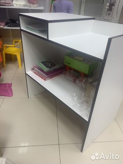 Стойка ресепшн