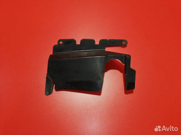 Воздуховод радиатора Ford Focus CB4 shda 2008