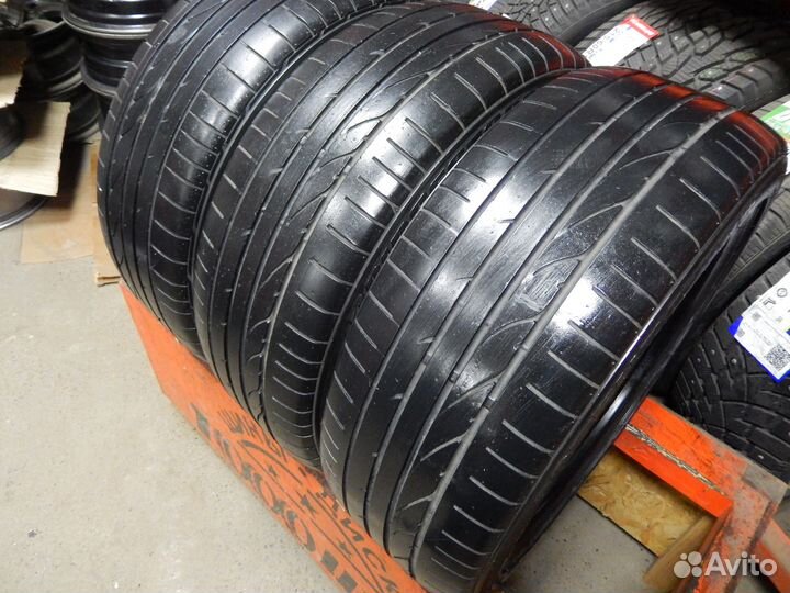 Bridgestone Potenza RE050A 215/45 R18
