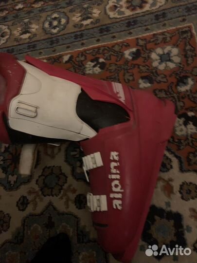 Горнолыжные ботинки alpina