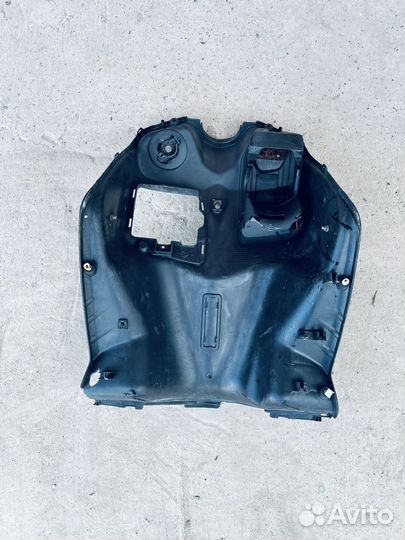 Пласьик карман Yamaha Cignus 125 Япония Б/у