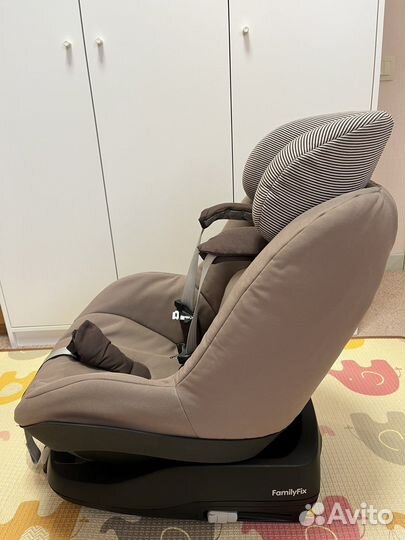 Автокресло maxi cosi pearl + база FamilyFix