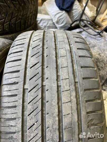 Kinforest KF-550 245/35 R20
