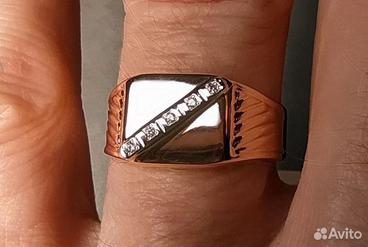 Печатки кольца золотые новые 20 размер