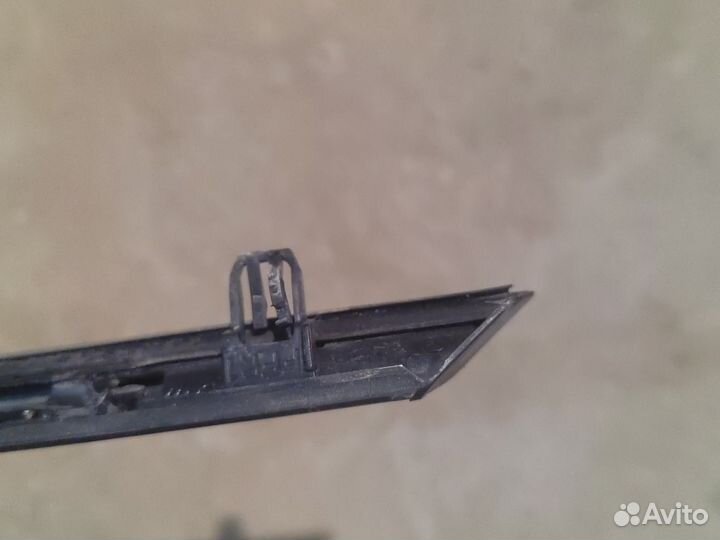 Молдинг двери (бархотка) Mazda 6gj