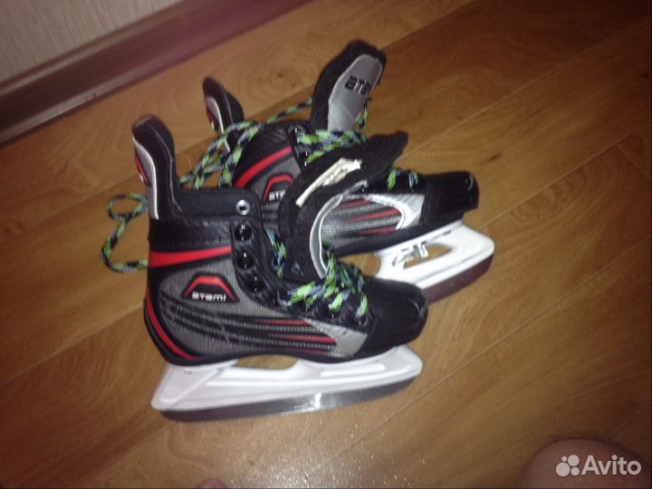 Коньки хоккейные