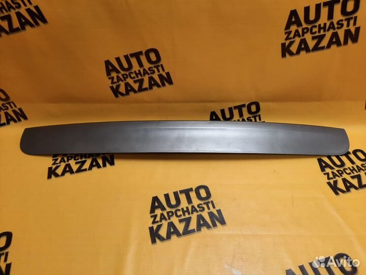 Накладка двери багажника Nissan Qashqai 2006-2014