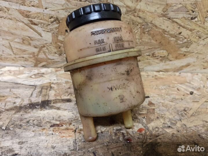 Бачок гур Opel Astra F