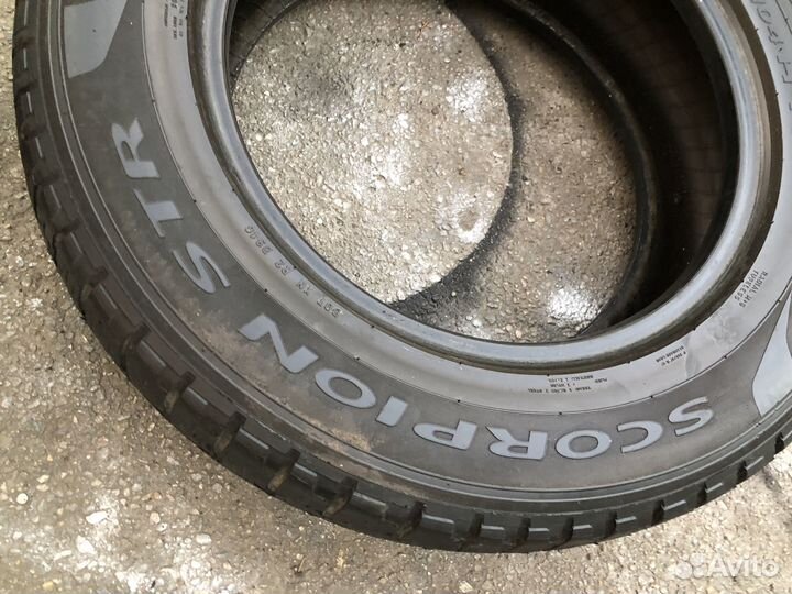 Pirelli Scorpion STR 235/65 R17