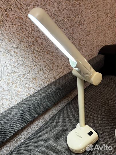 Лампа настольная