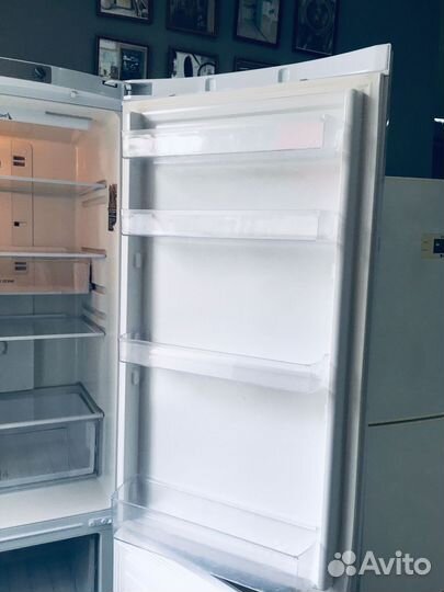 Холодильник Hotpoint Ariston No Frost бу гарантия